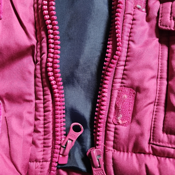 Girl's Oshkosh Winter Coat 2t - Picture 5 of 6